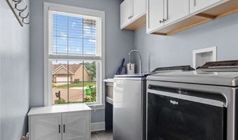 2480 Orchard Spring Cir, Alliance, OH 44601