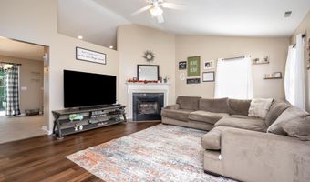 864 Thornbird Cir, Boiling Springs, SC 29316