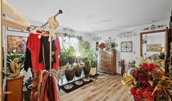 631 Deer Trail Dr, Indianapolis, IN 46217