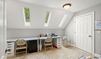 43 Newfane Rd, Bedford, NH 03110