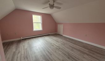 172 5th St, Bangor, ME 04401