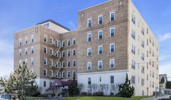 500 Deal Lake Dr 1E, Asbury Park, NJ 07712