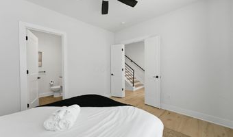 1282 Oak St, Columbus, OH 43205