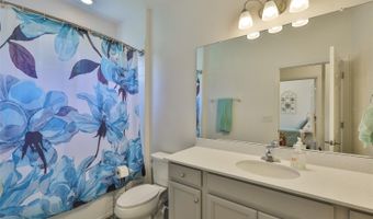 6215 VOYAGERS Pl, Apollo Beach, FL 33572