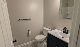 1406 Eastview Dr, Aberdeen, NC 28315