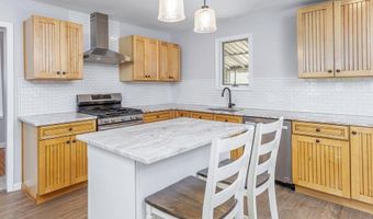 220 E WILLIAMS Ave, Barrington, NJ 08007