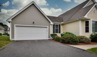 12 Braeburn Ln 12, Ashland, MA 01721
