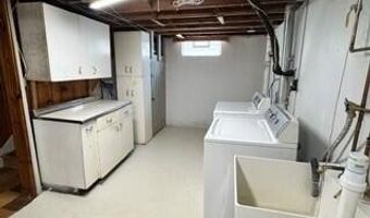 907 Bruce St, Ann Arbor, MI 48103