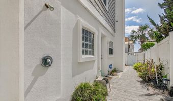 1766 BEACH Ave, Atlantic Beach, FL 32233