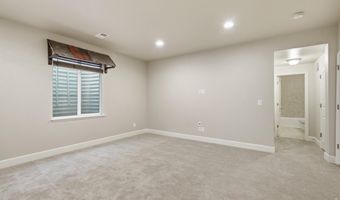 882 Jenny Ln, Berthoud, CO 80513