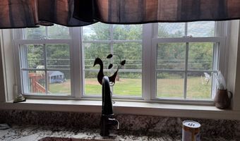 7 Garney Rd, Brookfield, NH 03872