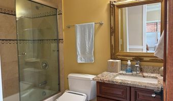 2445 S KENWOOD St, Arlington, VA 22206