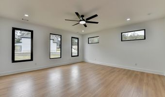 23 Deer Canyon Dr, Auburn, GA 30011