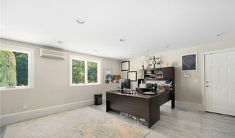 55 Wilbur Rd, Lincoln, RI 02865