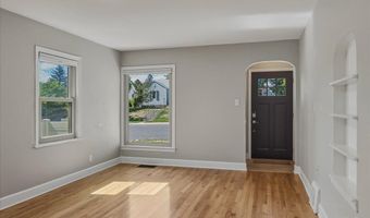 813 W 2ND Ave, Cheyenne, WY 82001