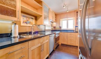2979 Kalakaua Ave 205, Honolulu, HI 96815