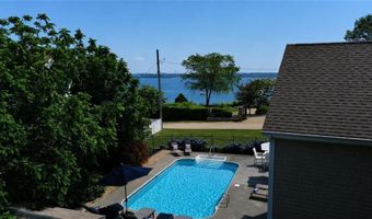 20 Roxbury Rd, Narragansett, RI 02882