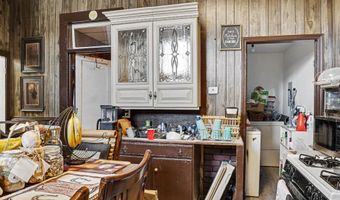 132 Brady St, Allegan, MI 49010
