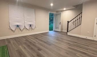 1 Halifax Rd, Bayville, NJ 08721