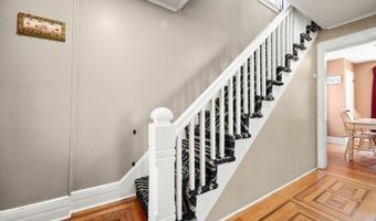 26 Liberty St, Andover, NJ 07801