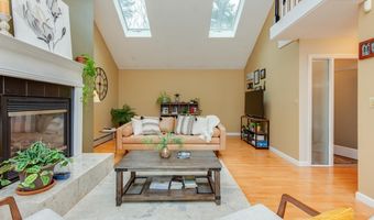 37 Standish Way, Amherst, NH 03031