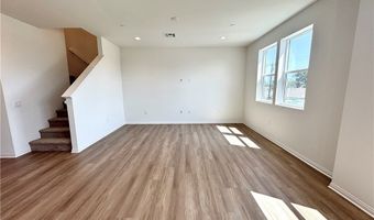 2430 E. AGAVE Unit 9, Anaheim, CA 92806