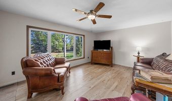 48117 266th St, Brandon, SD 57005