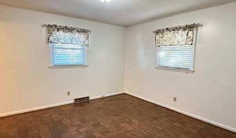 238 Lakeview Dr, Blacksburg, SC 29702