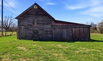 427 N Harrison Ave, Aurora, MO 65605