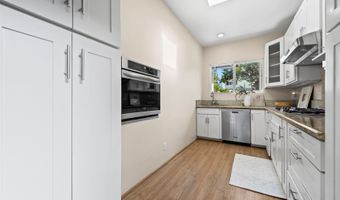 355 Hualani St A, Kailua, HI 96734