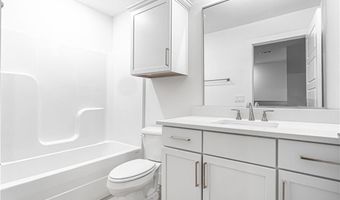 2707 SW Livingston Sq 1, Bentonville, AR 72713