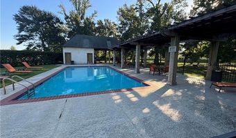 168 GREEN TRAILS Dr, Belle Chasse, LA 70037