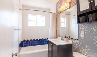 821 CARDENAS Dr NE, Albuquerque, NM 87108