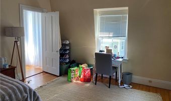 10 Clarke St, Newport, RI 02840