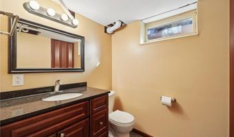 948 Norwood Ave, Anoka, MN 55303