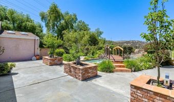 878 Rivertree Dr, Oceanside, CA 92058