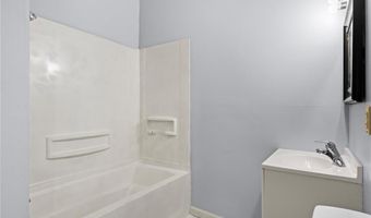 616 E 8th St, Alton, IL 62002