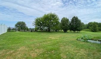 121 Redwood Dr, Bardstown, KY 40004