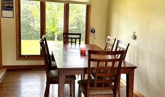 1227 E Linden St, Algona, IA 50511