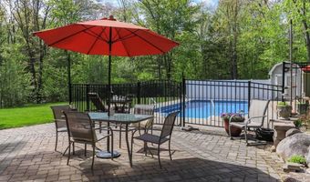 5 Heidi Ln, Bow, NH 03304