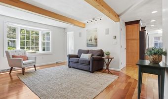 4 Meadowbrook Rd, Acton, MA 01720
