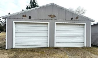 115 1st St SE, Akeley, MN 56433