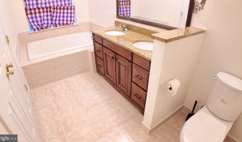 44290 PAWNEE Ter, Ashburn, VA 20147