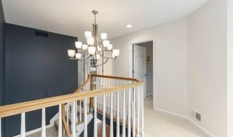4614 Sawgrass Dr W, Ann Arbor, MI 48108
