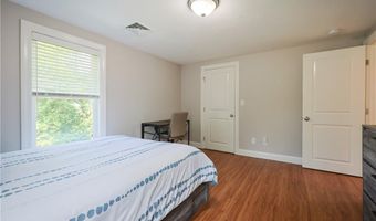 48 Garfield Ave, Bristol, RI 02809