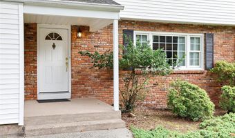 12 Provost Dr, Airmont, NY 10901