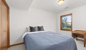 2197 Knollpoint Dr NE, Ada, MI 49301