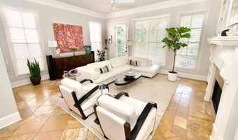 535 Lake Villa Dr, Baton Rouge, LA 70810