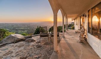 3365 Red Mountain Heights Dr, Fallbrook, CA 92028