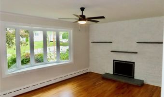 5 Susan Cir, Johnston, RI 02919